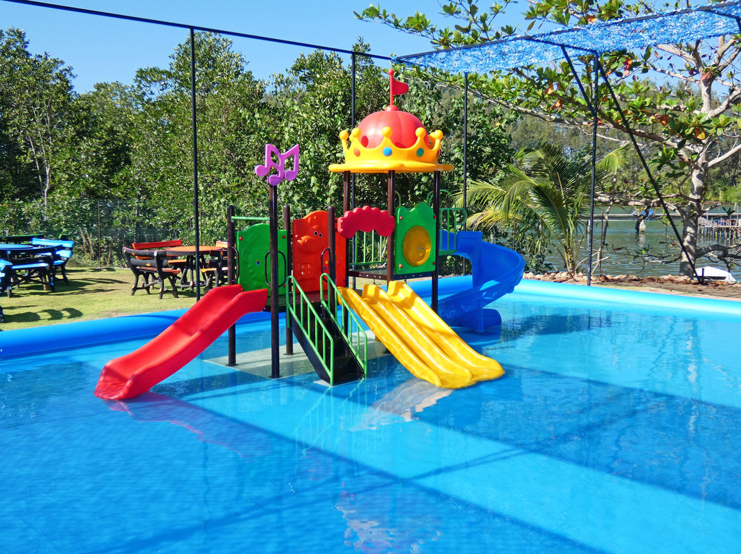 Koh Chang Floating Restaurant And Water Park-象岛必去景点