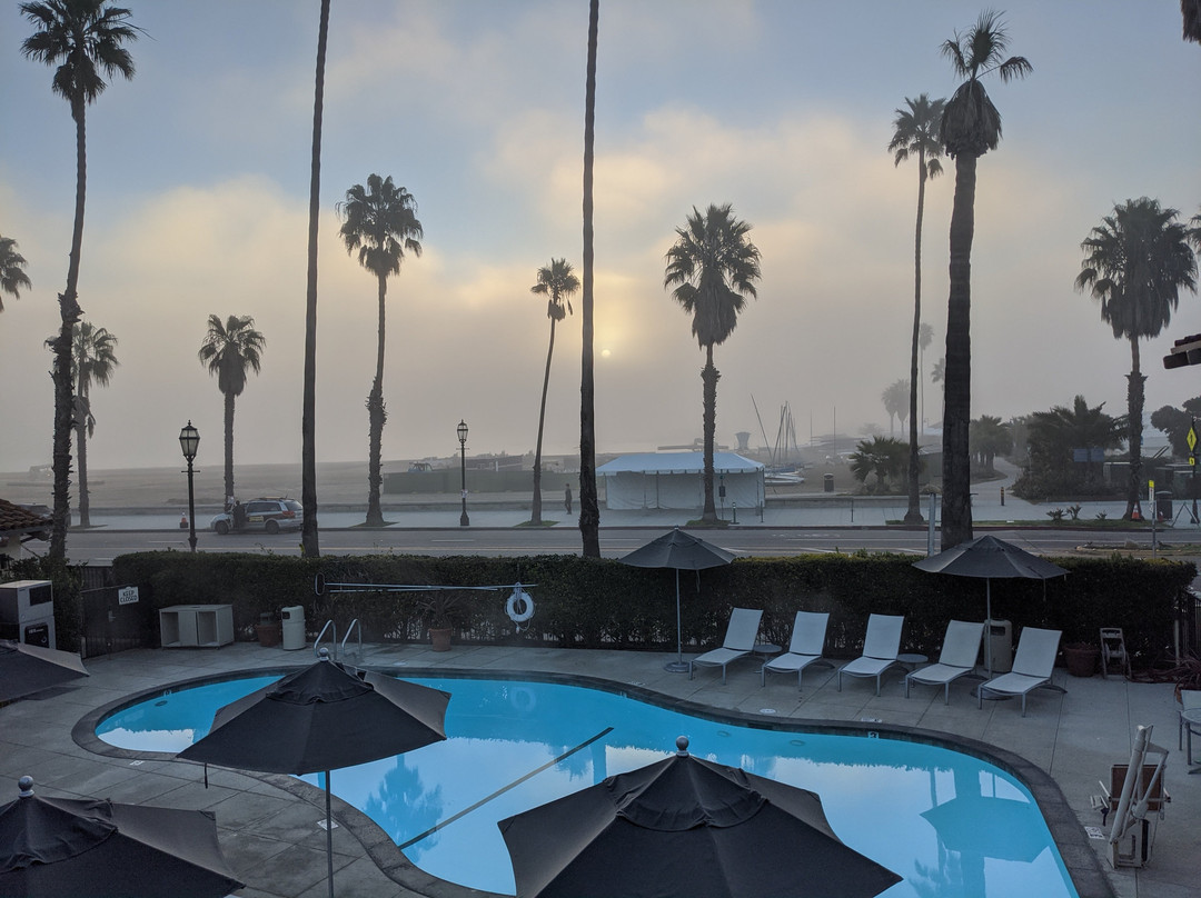 艾尔钻石吧套房套房酒店主图