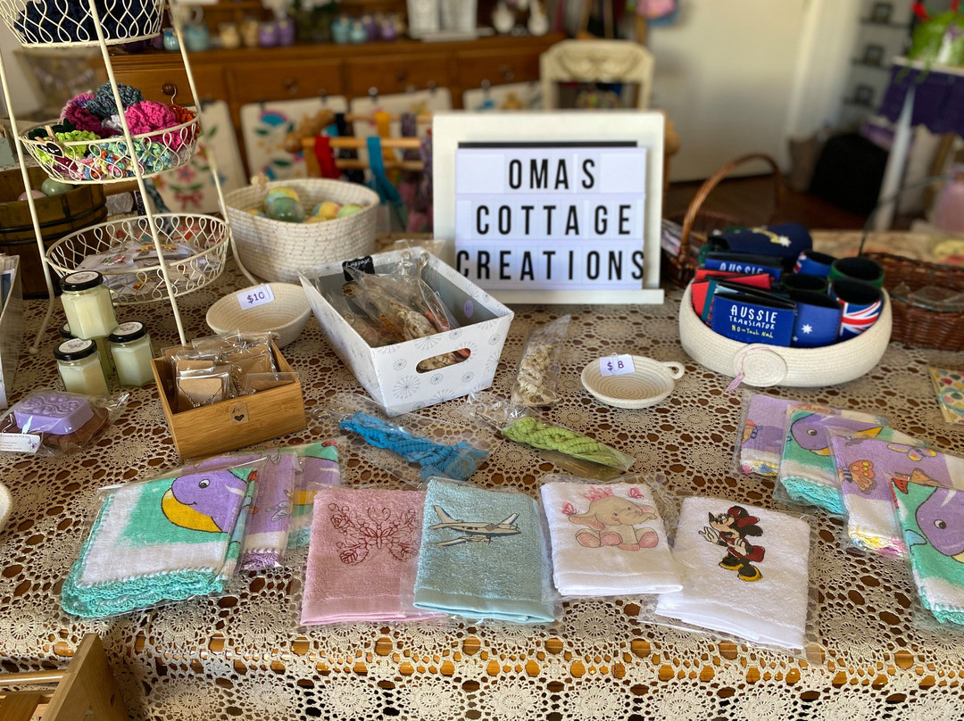 Oma's Cottage Creations景点图片