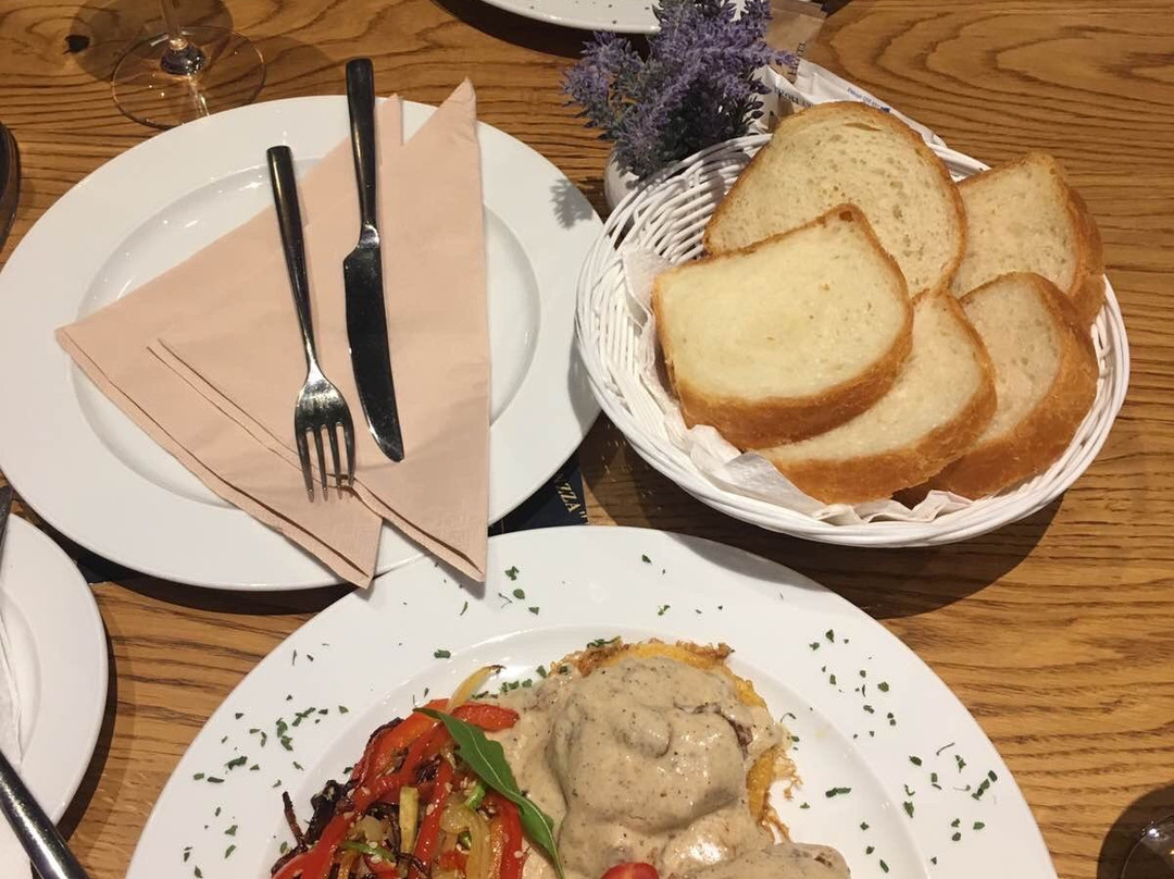 SL Industry Hotel主图