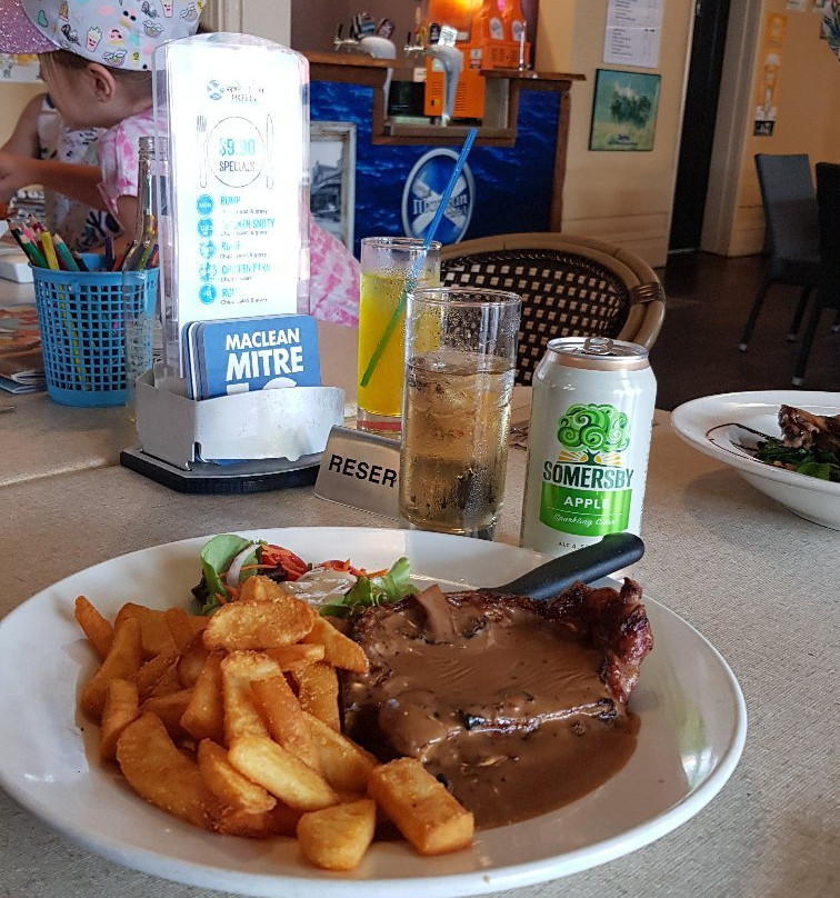 The Maclean Hotel主图