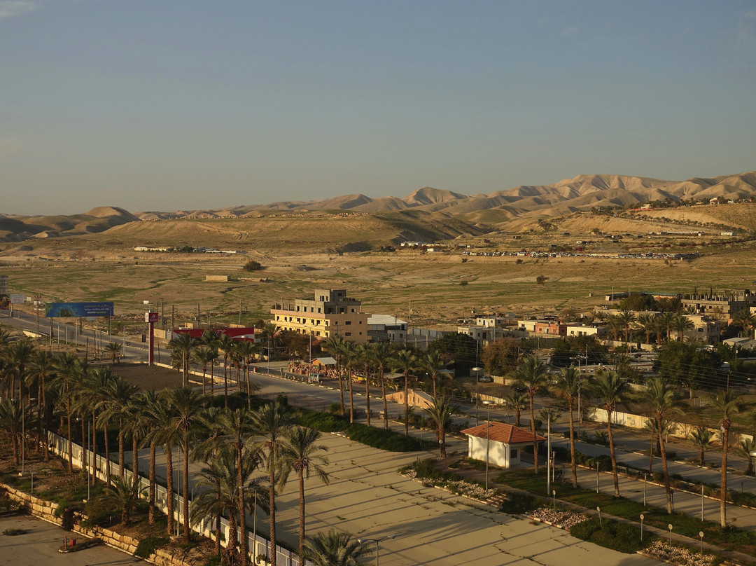 Oasis Hotel Jericho主图