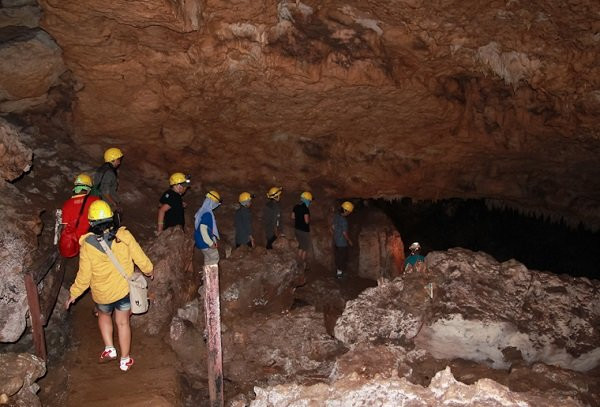 Buni Ayu Cave-苏加武眉必去景点