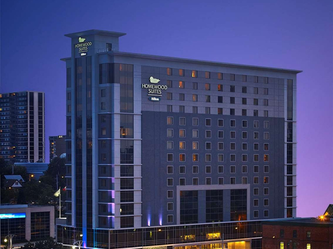 汉密尔顿希尔顿惠庭套房酒店主图