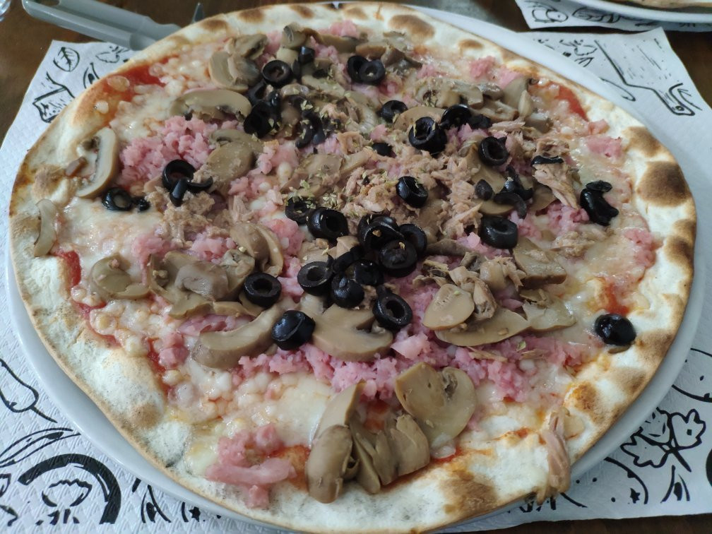Pizzeria Piccola