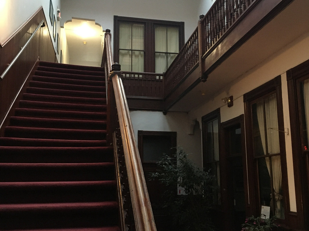 The Waterstreet Hotel主图