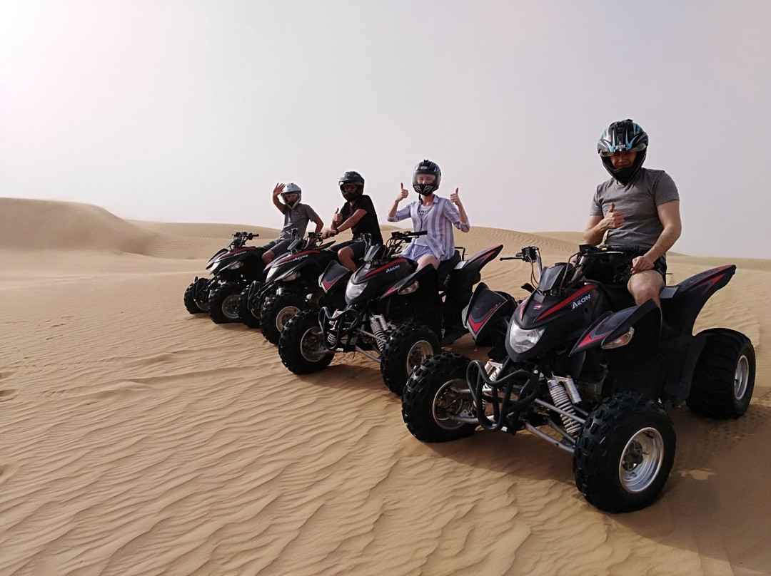 Big Red Quad Bike Rental-迪拜必去景点