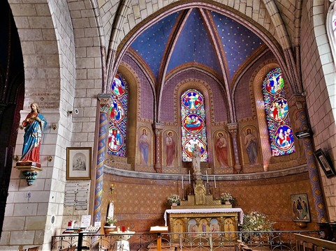 Eglise Saint Symphorien-Fondettes必去景点