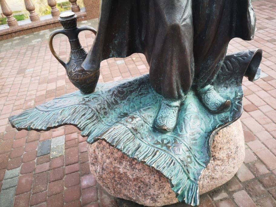 Khottabych Monument-维捷布斯克必去景点