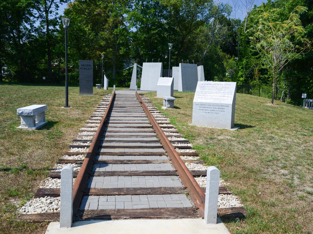 New Hampshire Holocaust Memorial景点图片