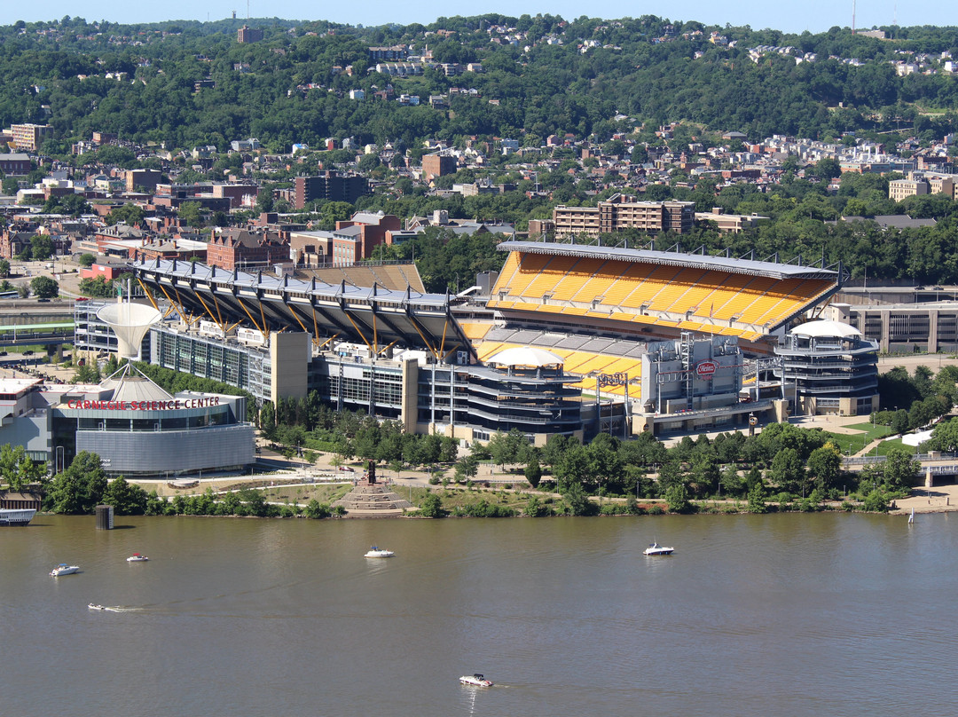 匹兹堡旅游景点-Acrisure Stadium Tours