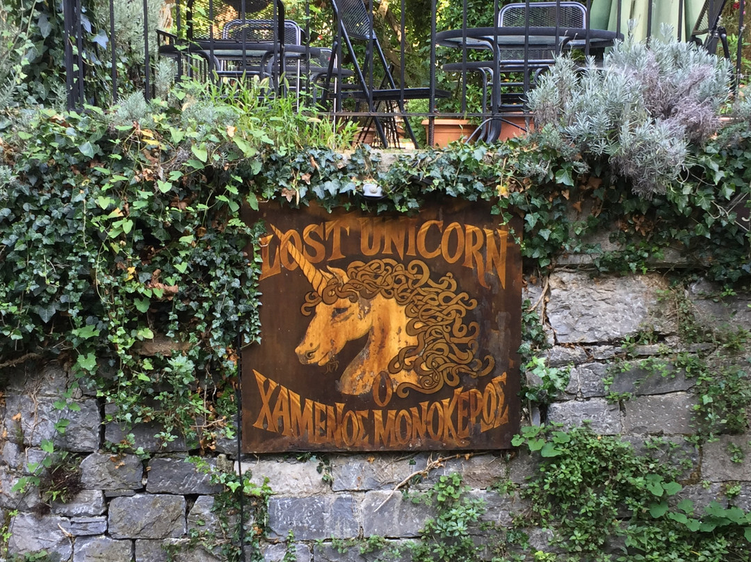 The Lost Unicorn Hotel主图