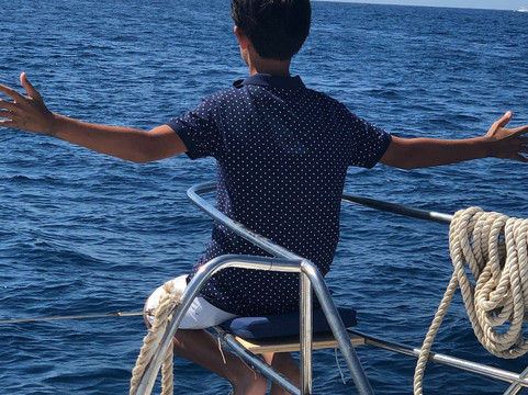 Sailing Graceful Days Catamaran Charter-圣庞沙必去景点