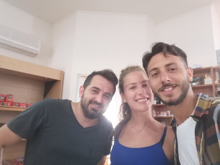 Super Market Nicolas-Barbati必去景点