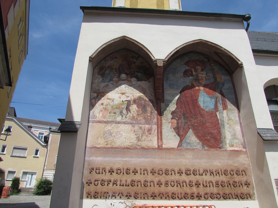 Stadtpfarrkirche Gmunden-葛姆登必去景点