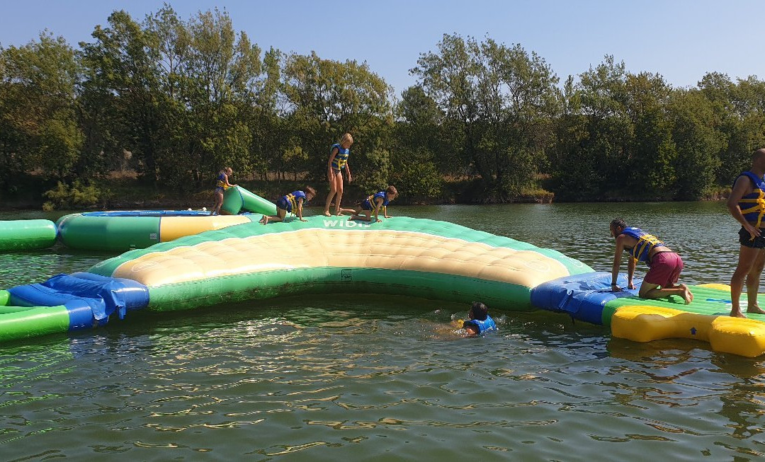 Waterworld lac du dramont-Puget-sur-Argens必去景点