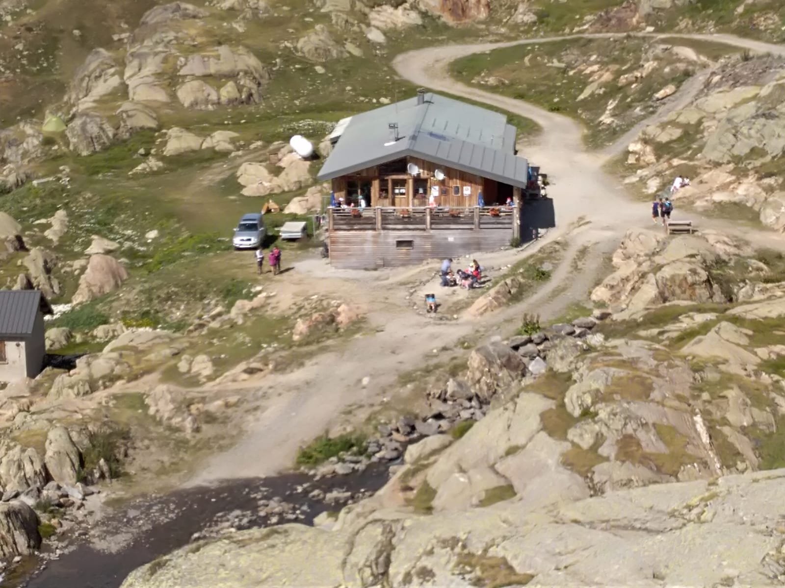 Refuge de l'Etendard-官方