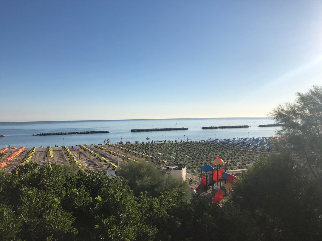 Spiaggia Bagni 32-Gabicce Mare必去景点