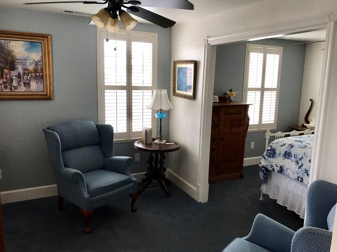 The Jamestown Hotel主图