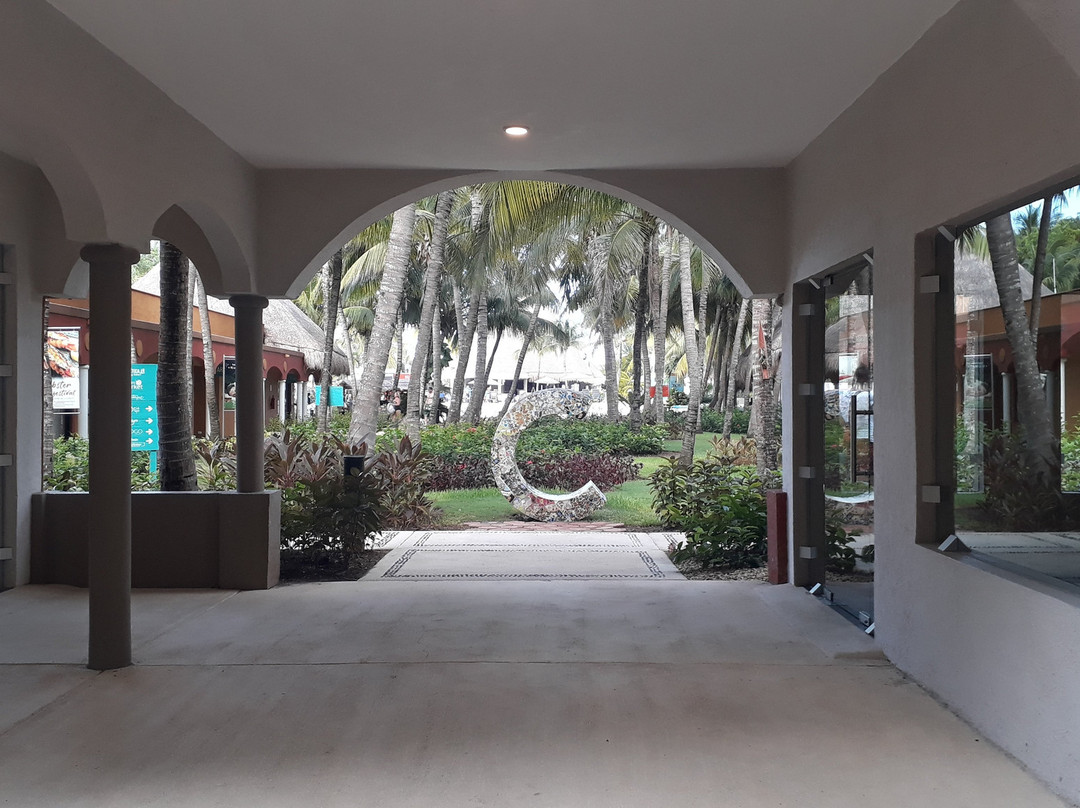 加泰罗尼亚普利维马洛玛全包酒店主图