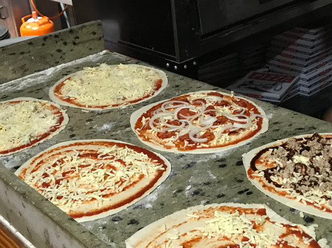 Torrenueva餐馆和美食-Bar Pizzeria Acapulco