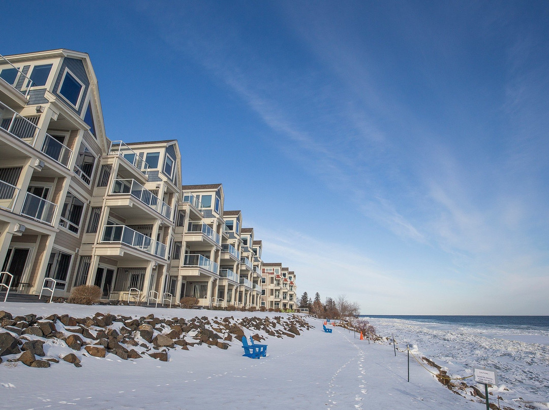 Beacon Pointe on Lake Superior主图