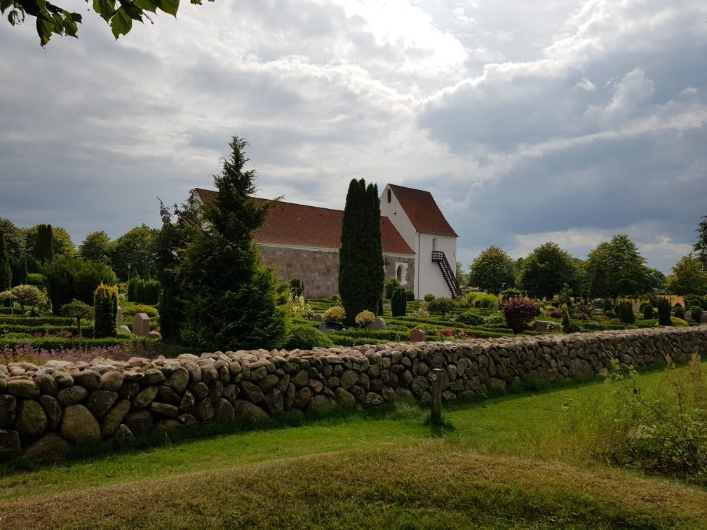 Klovborg Kirke景点图片
