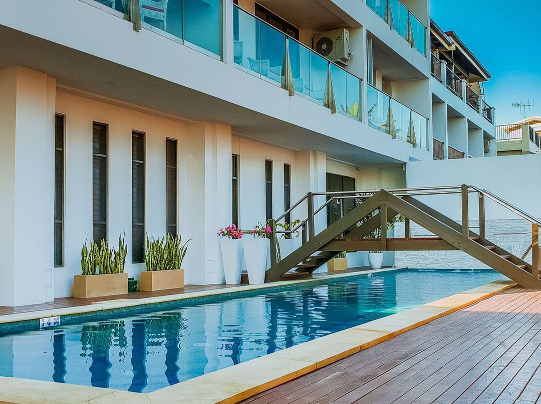 Ramada Suites by Wyndham Wailoaloa Beach Fiji主图