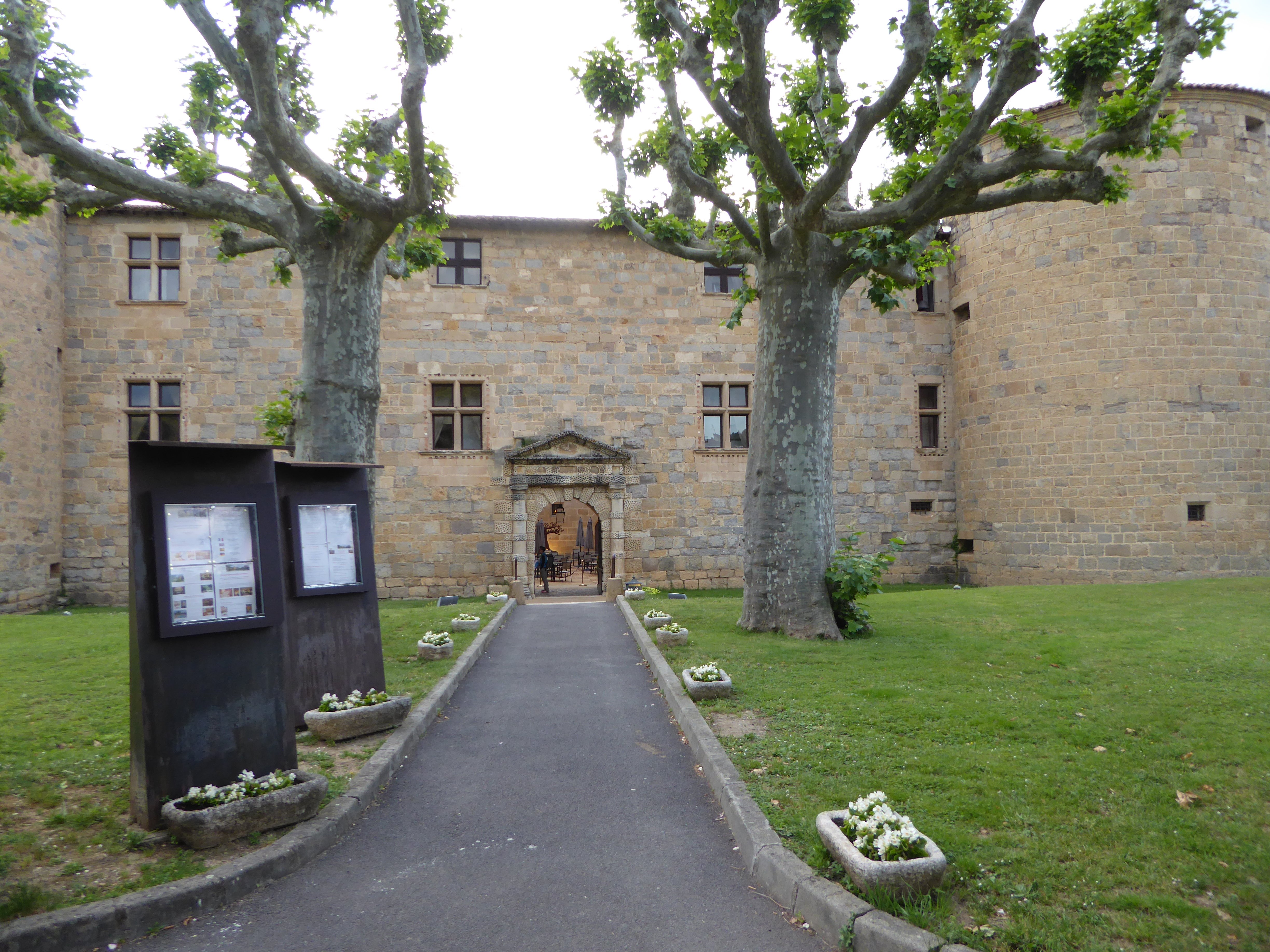 Château Des Ducs De Joyeuse, Bw Signature Collection By Best Western-浴室