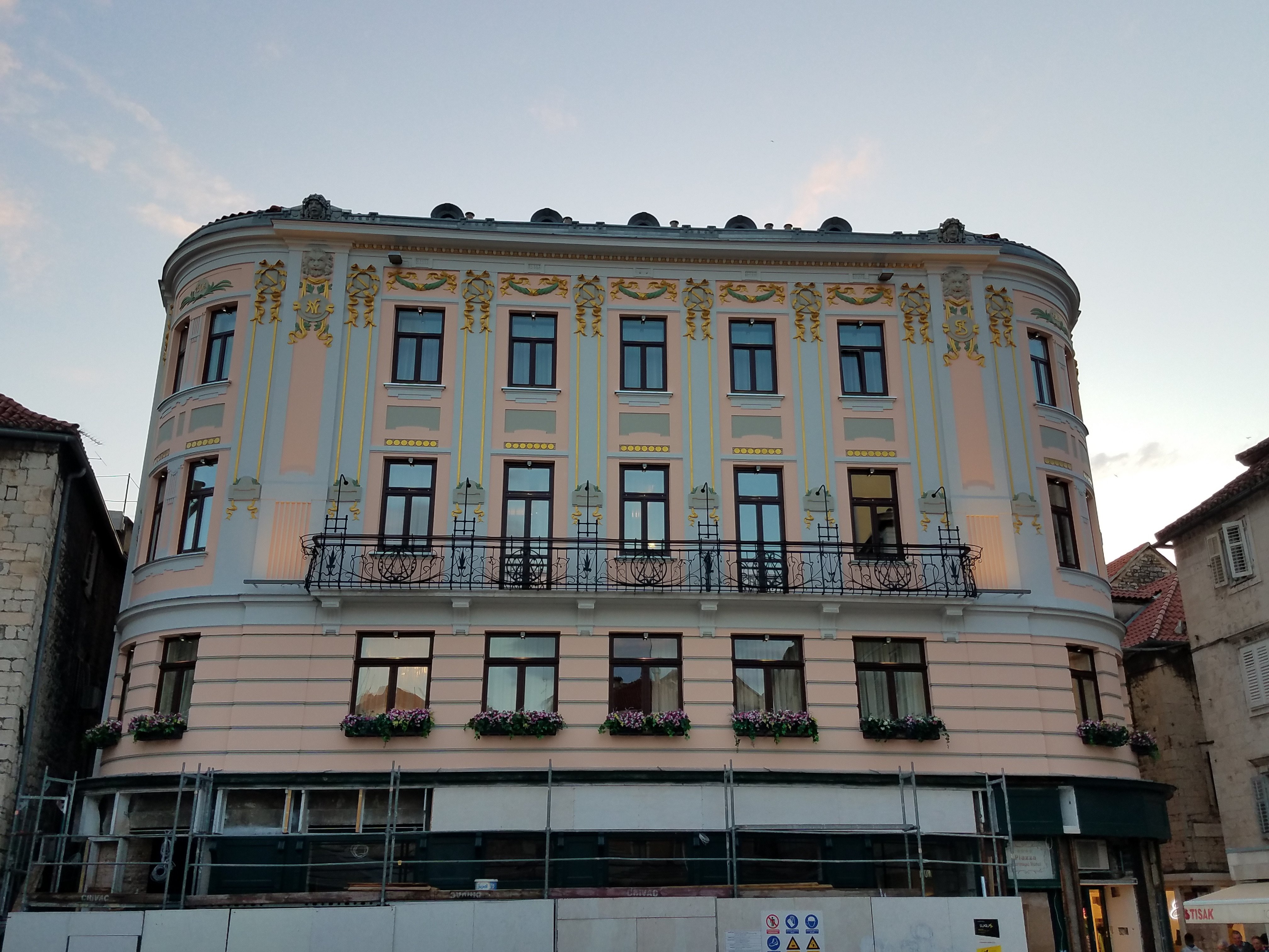 Piazza Heritage Hotel-浴室