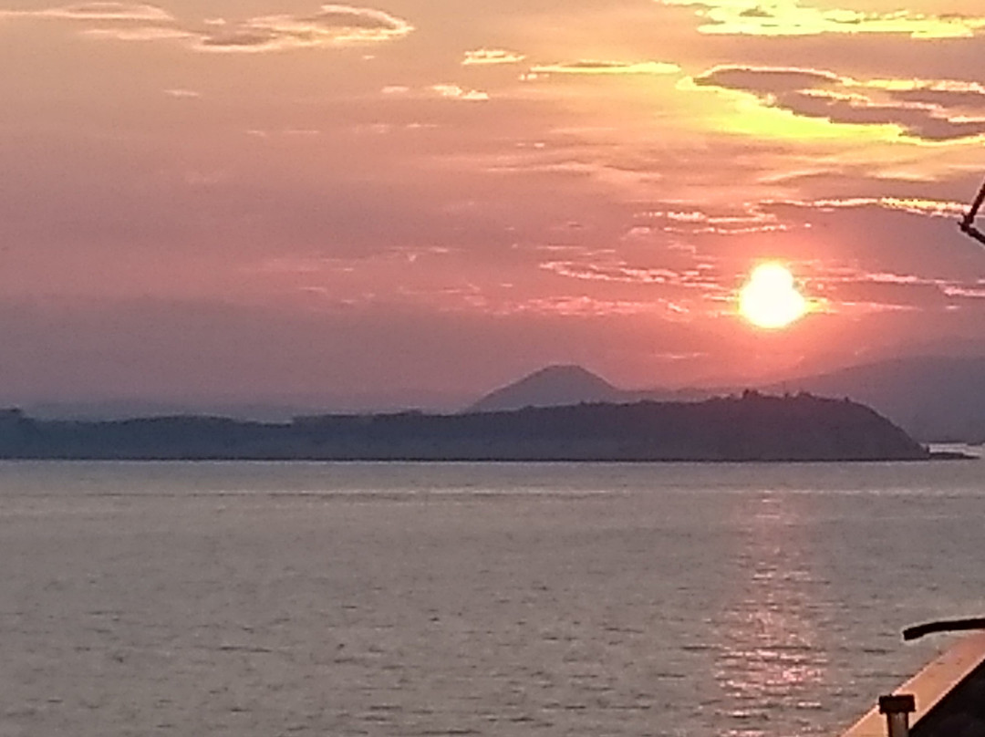 Queens Leriotis Hotel主图