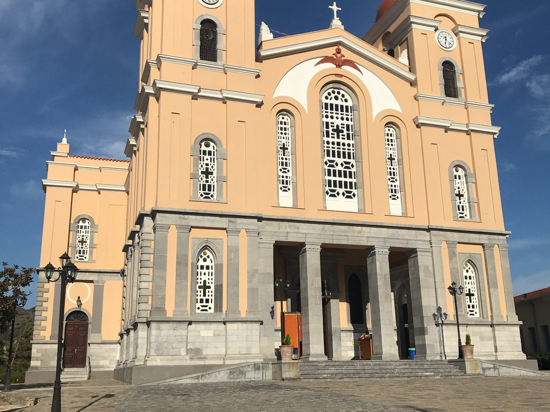 Cathedral of the Virgin Mary-Neapoli必去景点