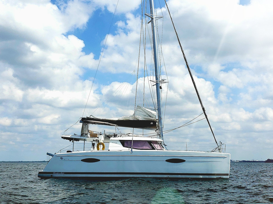 Barefoot Boating-圣彼德斯堡必去景点