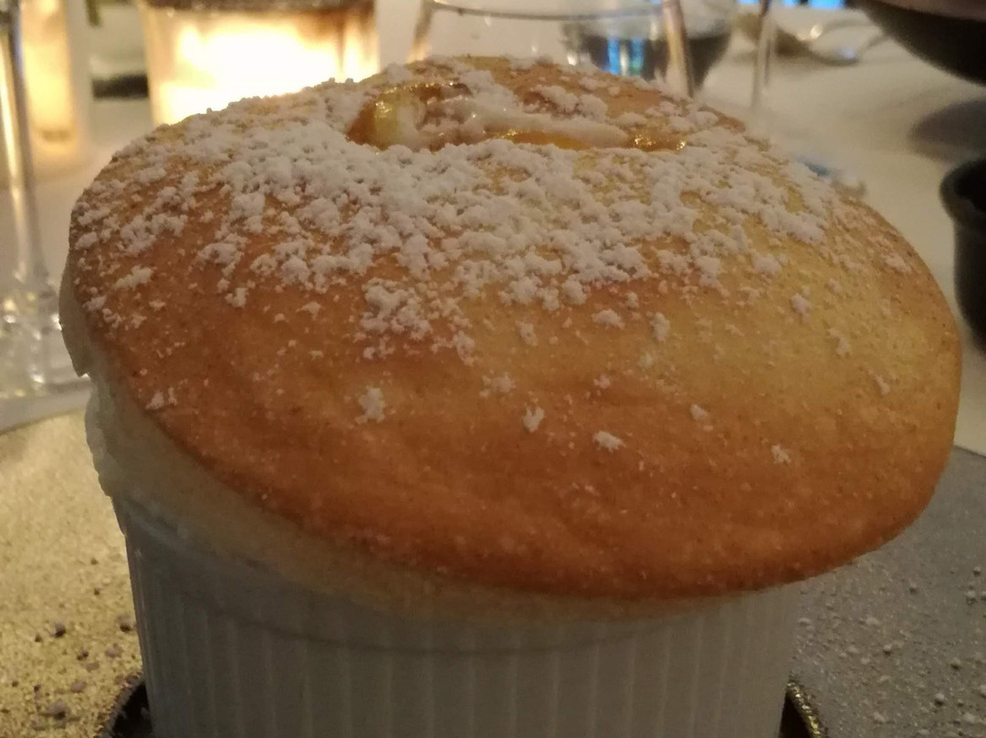 里瓦奇酒店主图