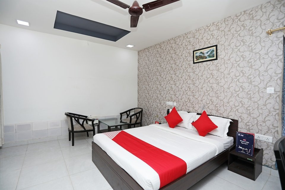 OYO 13493 Hotel Vridhi Inn主图