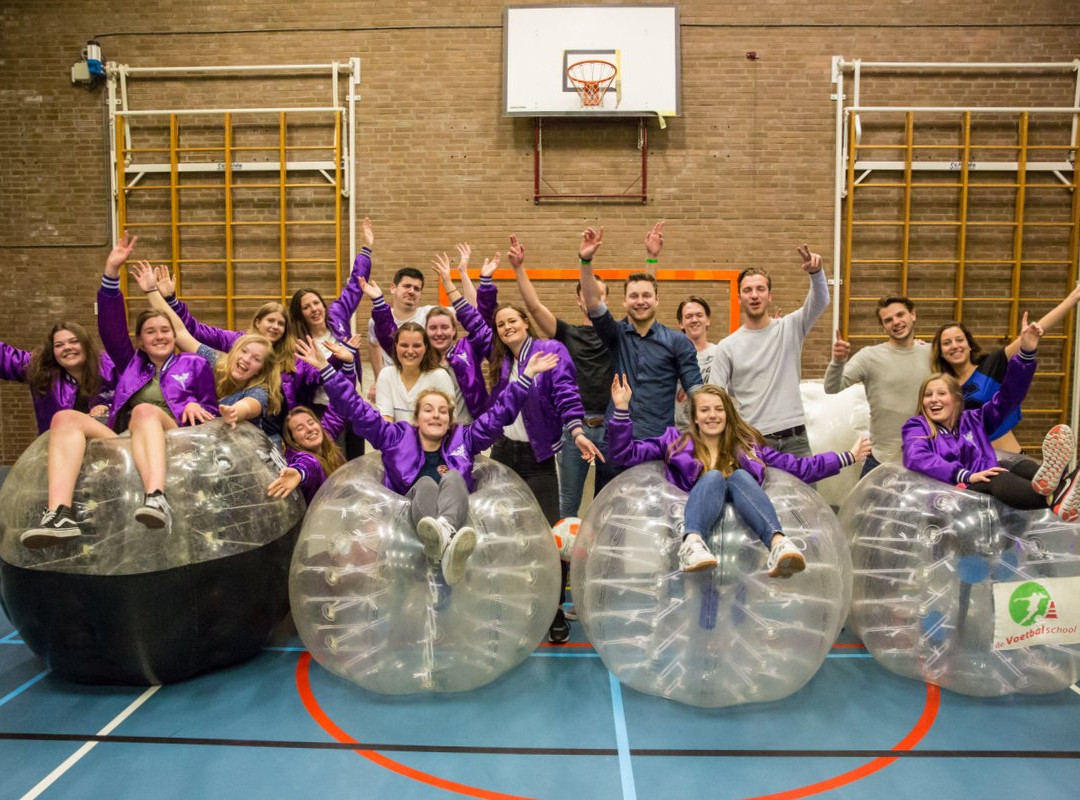 Glow & Bubble voetbal Maastricht-马斯特里赫特必去景点