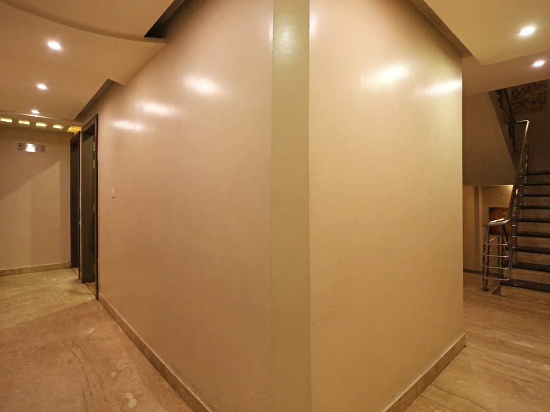 OYO 1807 Hotel Platinum Inn主图
