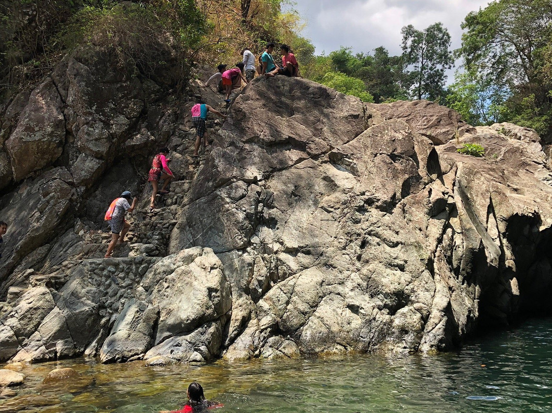 Canding Falls-丹辘必去景点