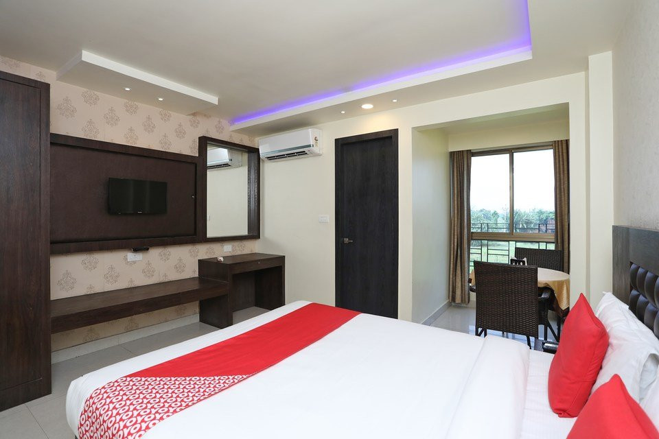 OYO 18774 Utwo Hotel主图