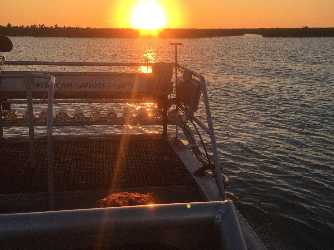 Surrender At Sunrise - Flounder Gigging Trips-Aransas Pass必去景点