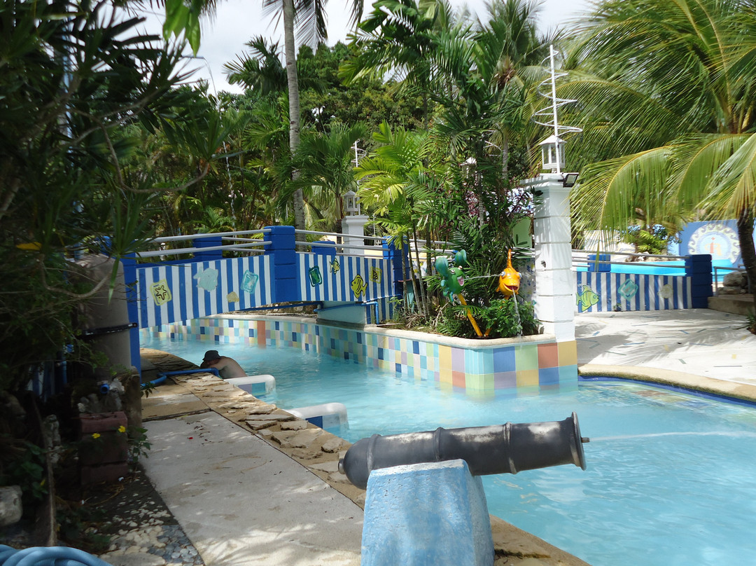 Intosan Beach Resort主图