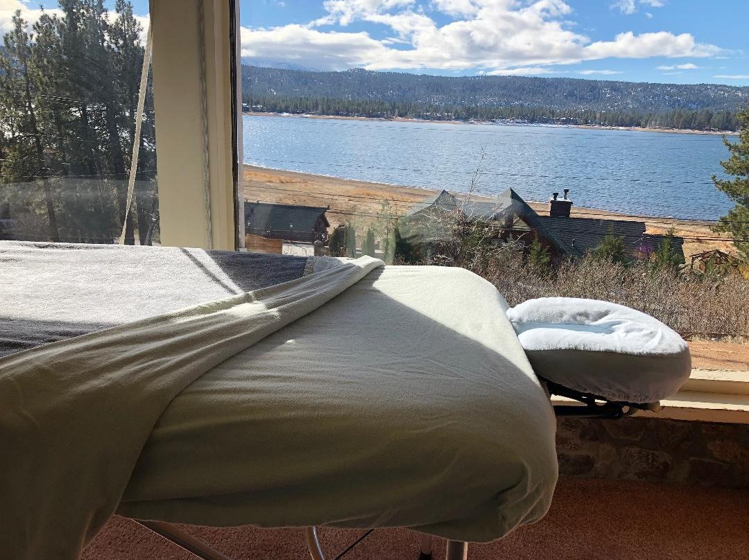 Mountain Mobile Massage-大熊湖必去景点