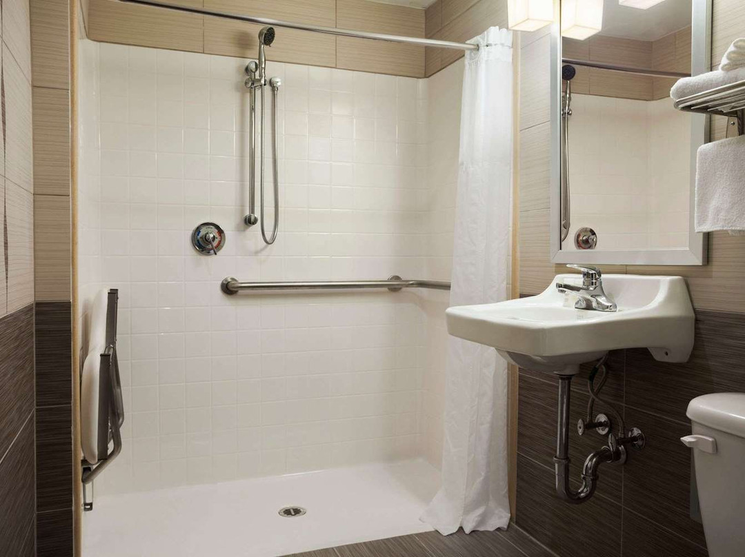 Super 8 by Wyndham Bronx主图