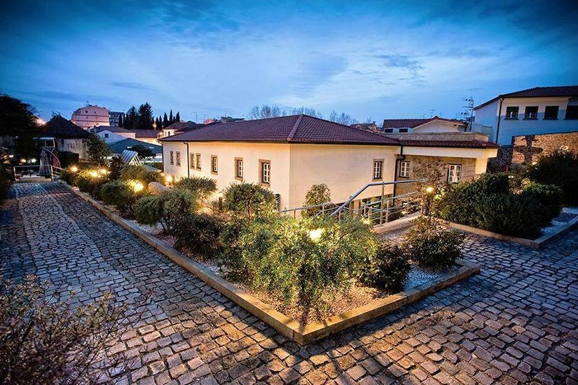 Fonte da Vila-官方