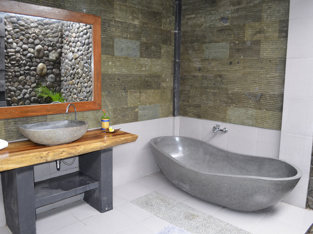 West Break Bali Medewi主图