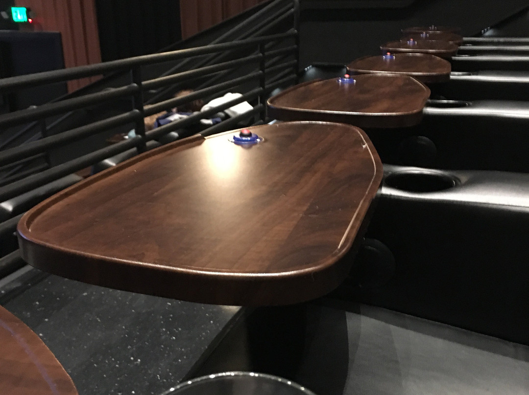 Movie Tavern Syracuse-锡拉丘兹必去景点