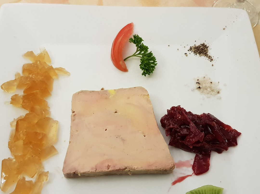 Hôtel Restaurant à L'Etoile主图