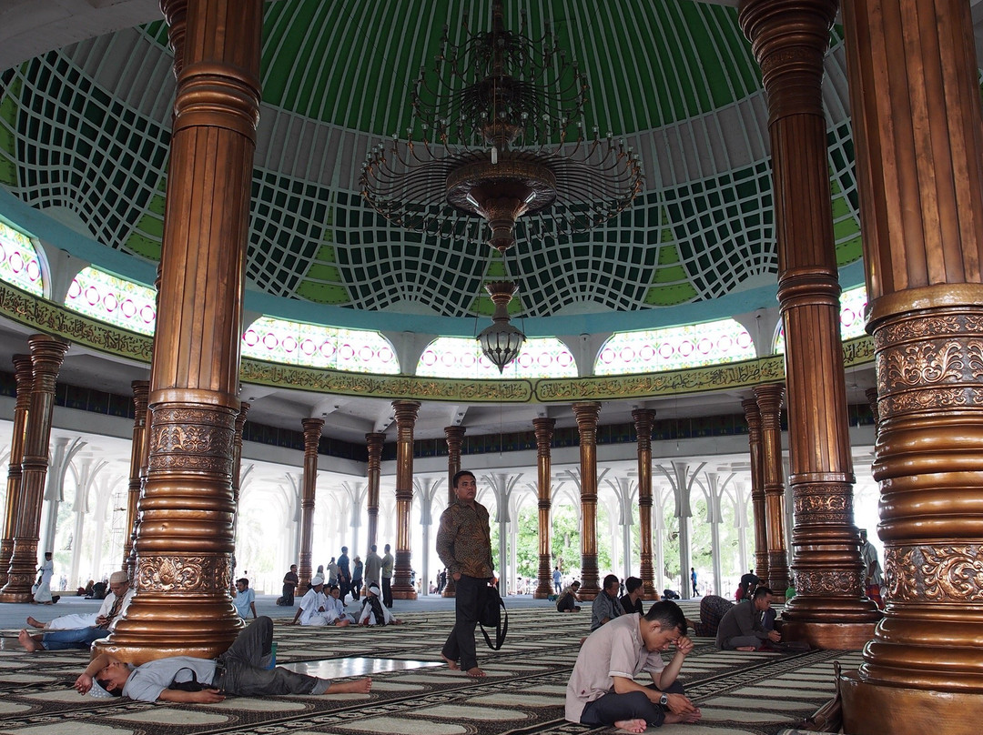 Agung Al Falah Mosque-占碑必去景点