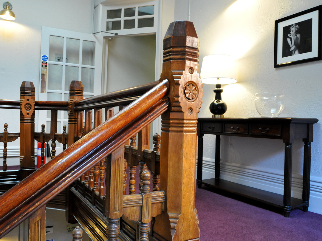 The Royal Hotel Crewe, A BRILLIANT Collection主图