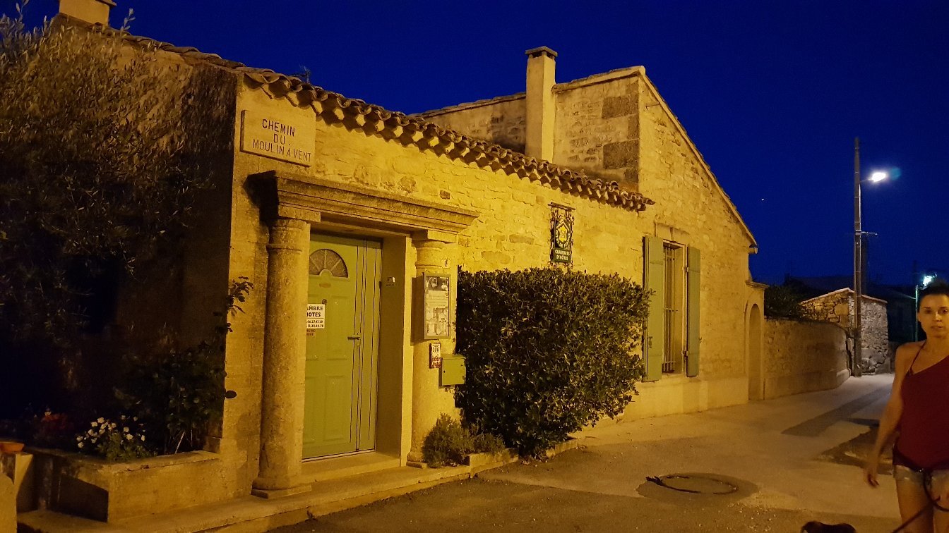 Locastillon-官方